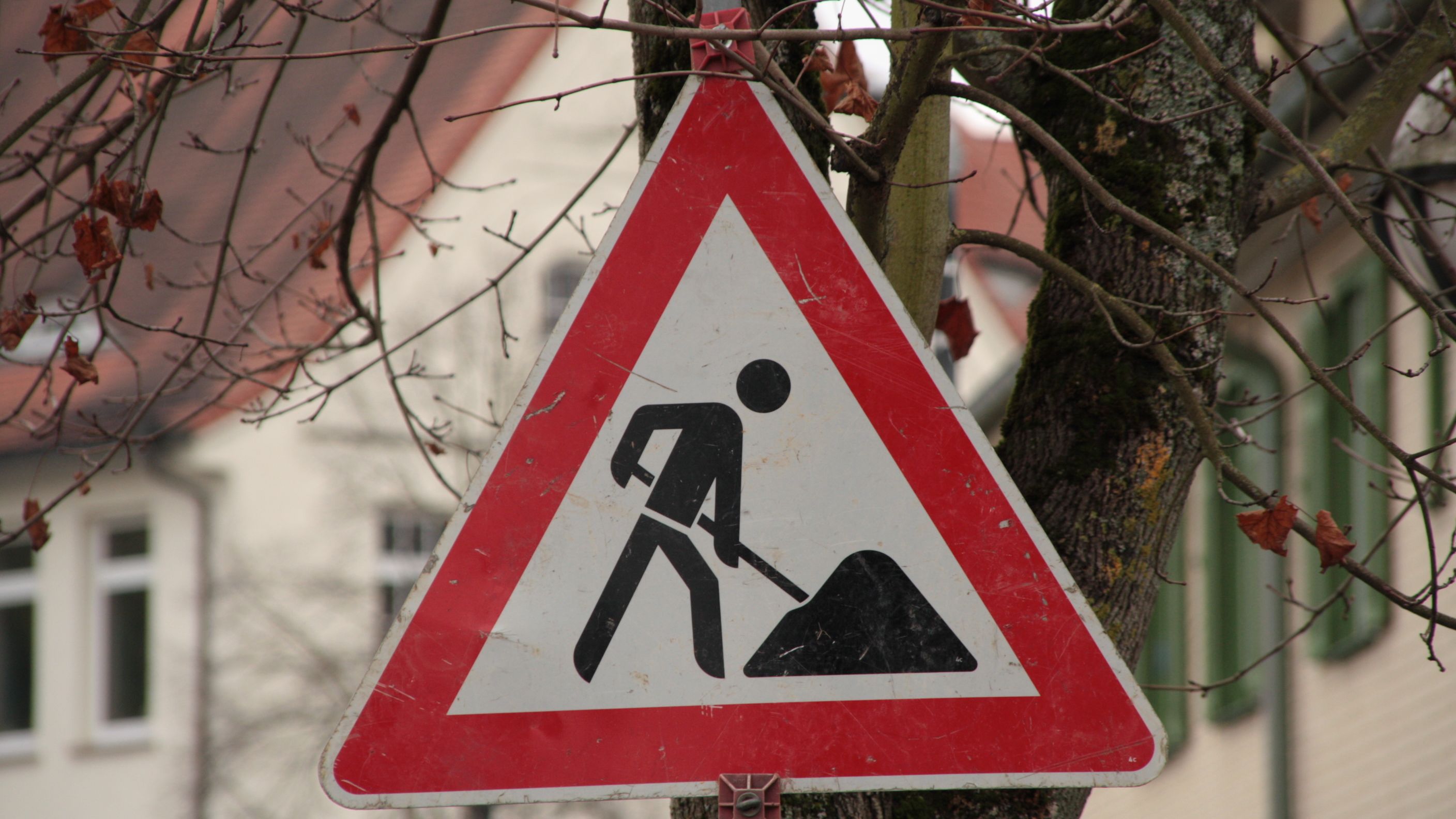 Verkehrszeichen Achtung Baustelle