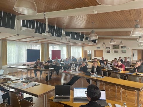 Gemeinsame Diskussion von Projektgruppe und Gemeinderat. Bildautor: Marc Angelmahr