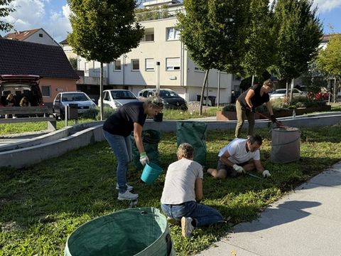 Helfer am grünen Anger Plüderhausen 