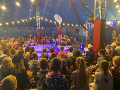 Zirkusvorstellung für Schülerinnen und Schüler der Hohbergschule