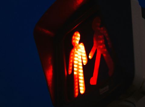 Fußgängerampel mit rotem Männchen