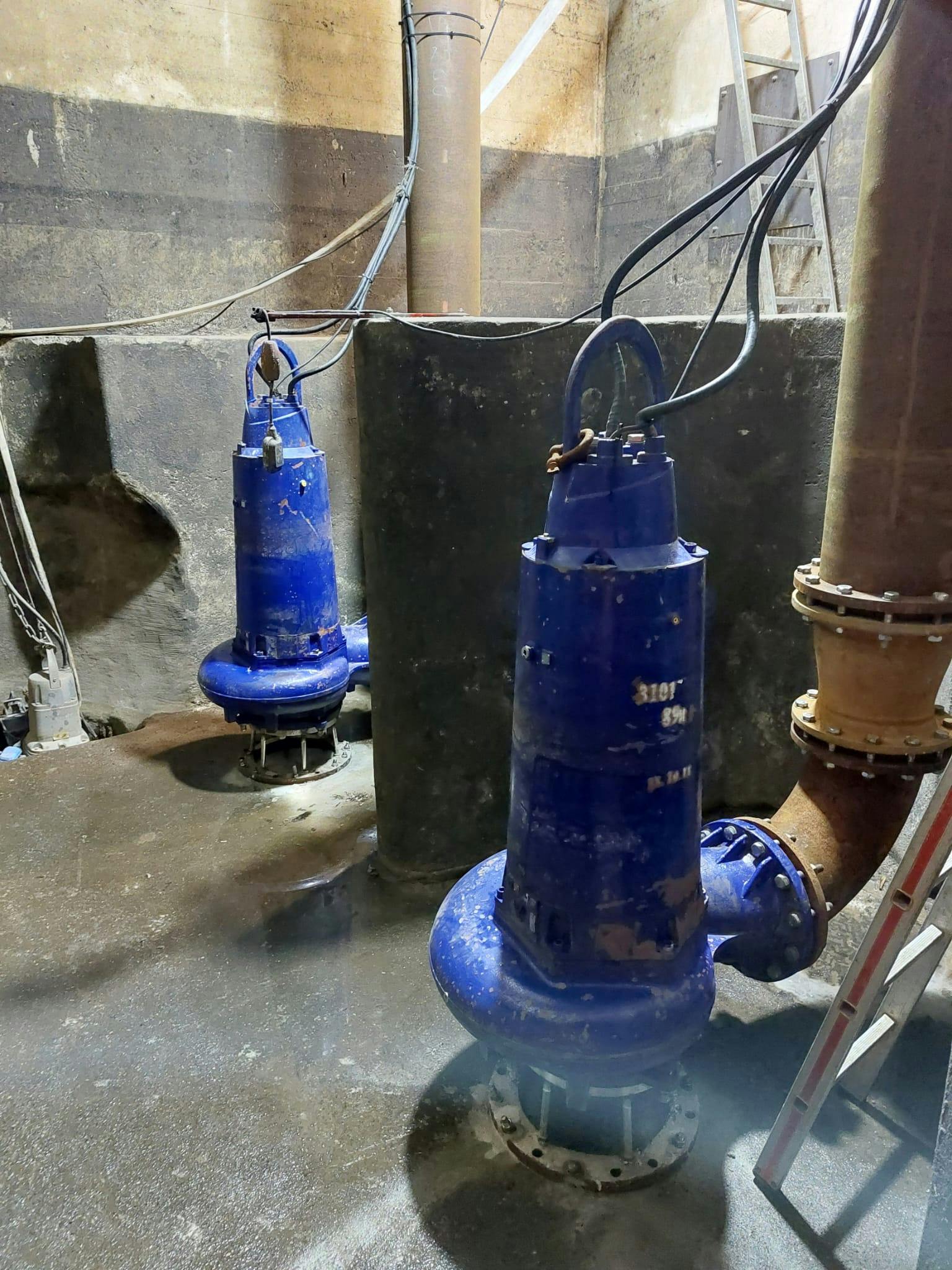 Bild zeigt provisorische Pumpen