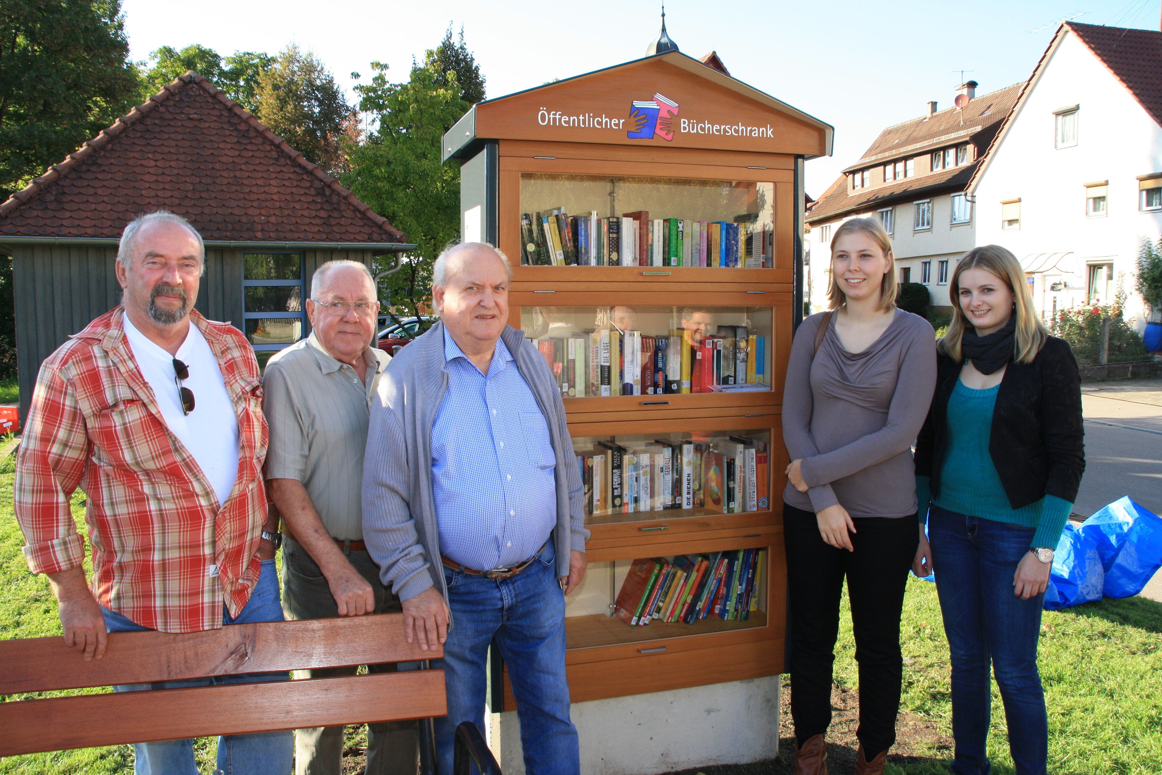 Öffentlicher Bücherschrank an der Rems